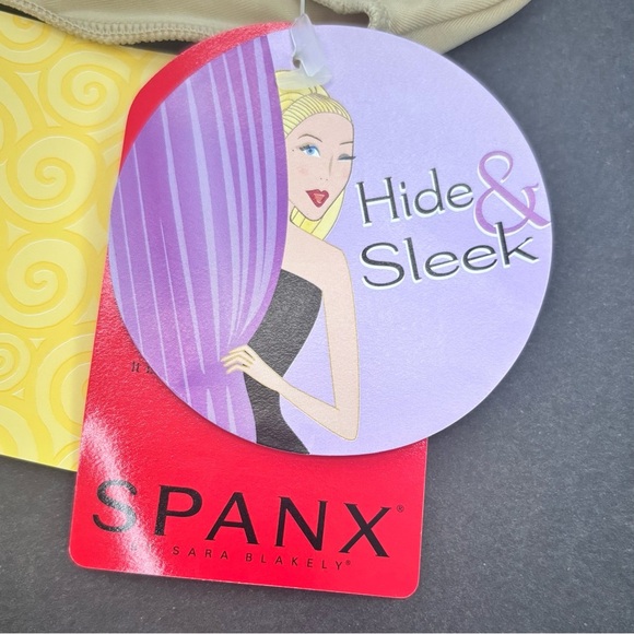NWT  Spanx Hide and Sleek Smoothing Panty Nude M - Picture 7 of 9